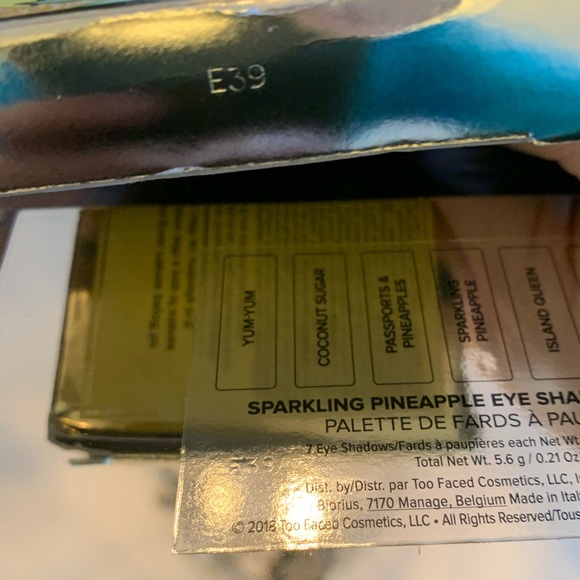 Too Faced Tutti Frutti Sparkling Pineapple Eyeshadow Palette - Picture 12 of 13